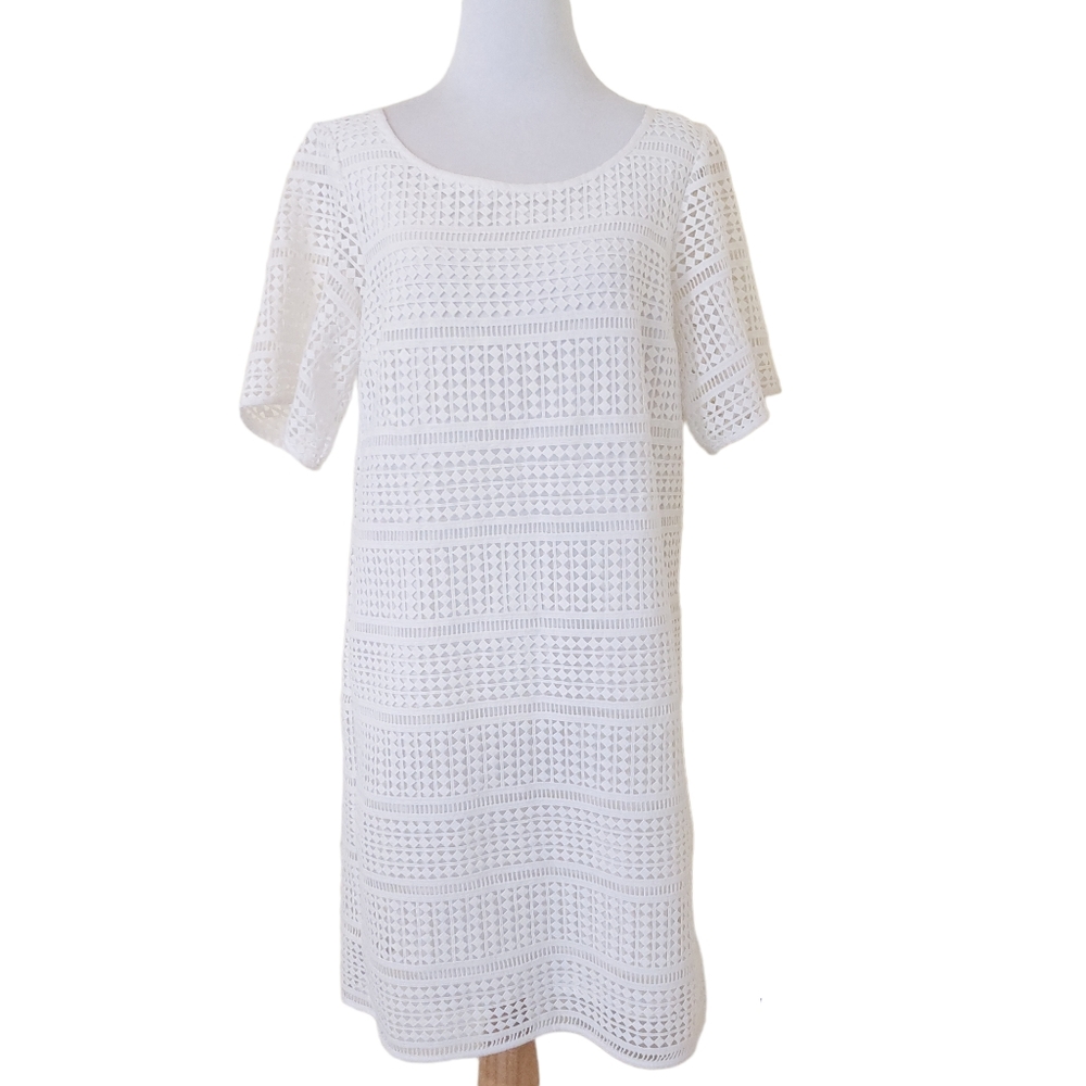 GAP All White Size Small Geo Knitted Short Sleeve Trendy Fashion Shirt Dress